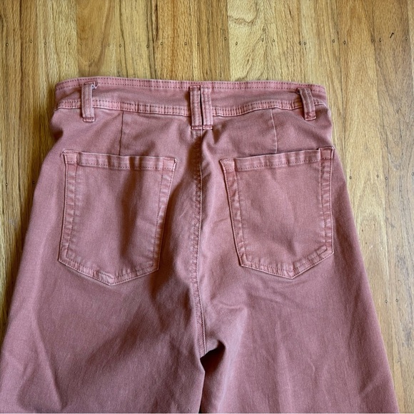 Black Tape_ High Rise Culotte Jeans - Picture 7 of 9